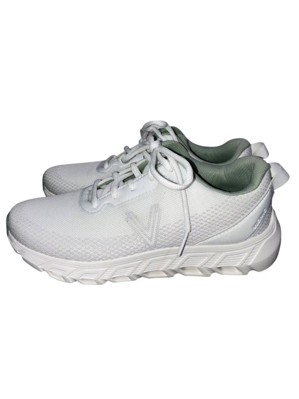 Vionic Priscilla White Mesh Lace-Up Walking Shoes sneakers Size 6.5 comfort supp